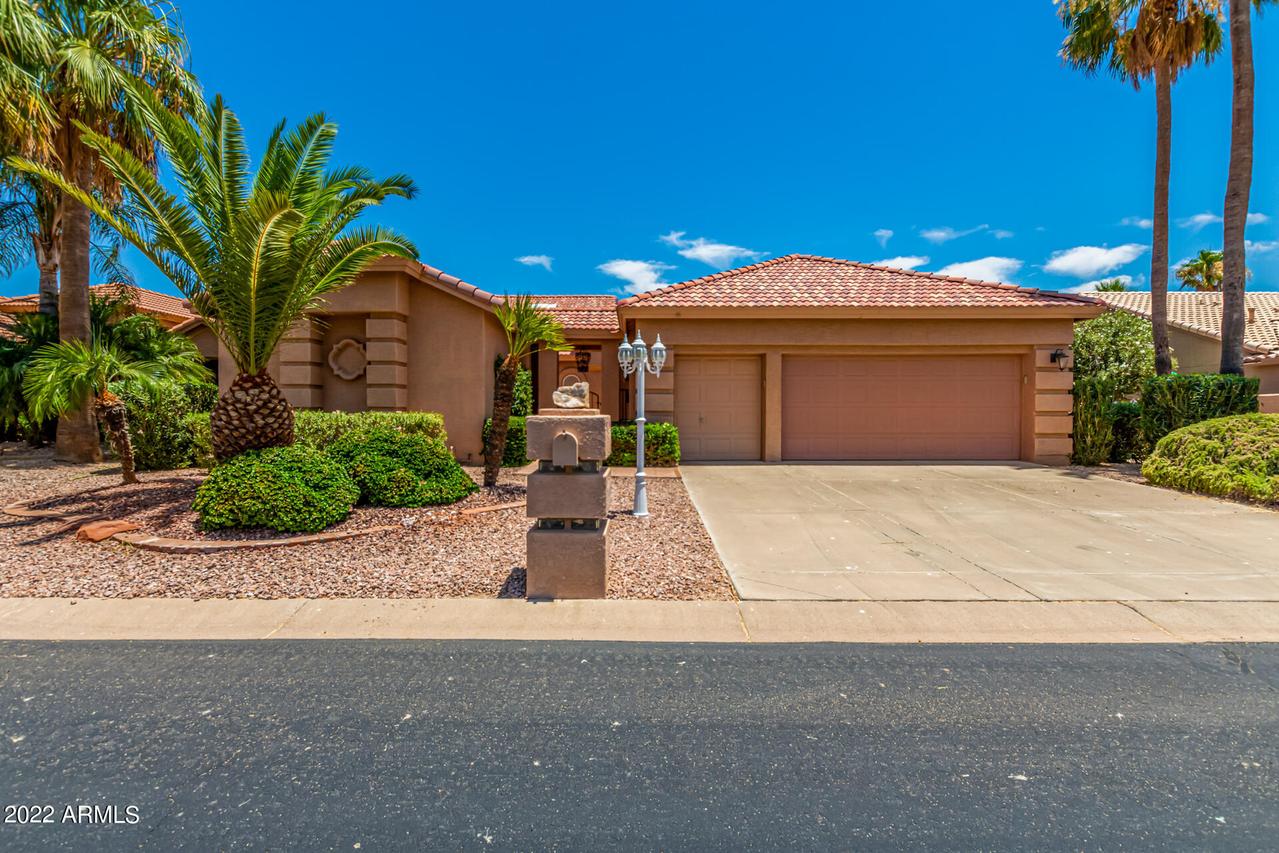 24419 S Starcrest Dr., Sun Lakes, AZ 85248