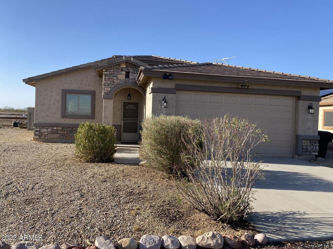 460 Guskin Rd., Morristown, AZ 85342