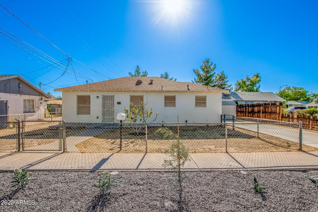 7214 N 55th Dr., Glendale, AZ 85301