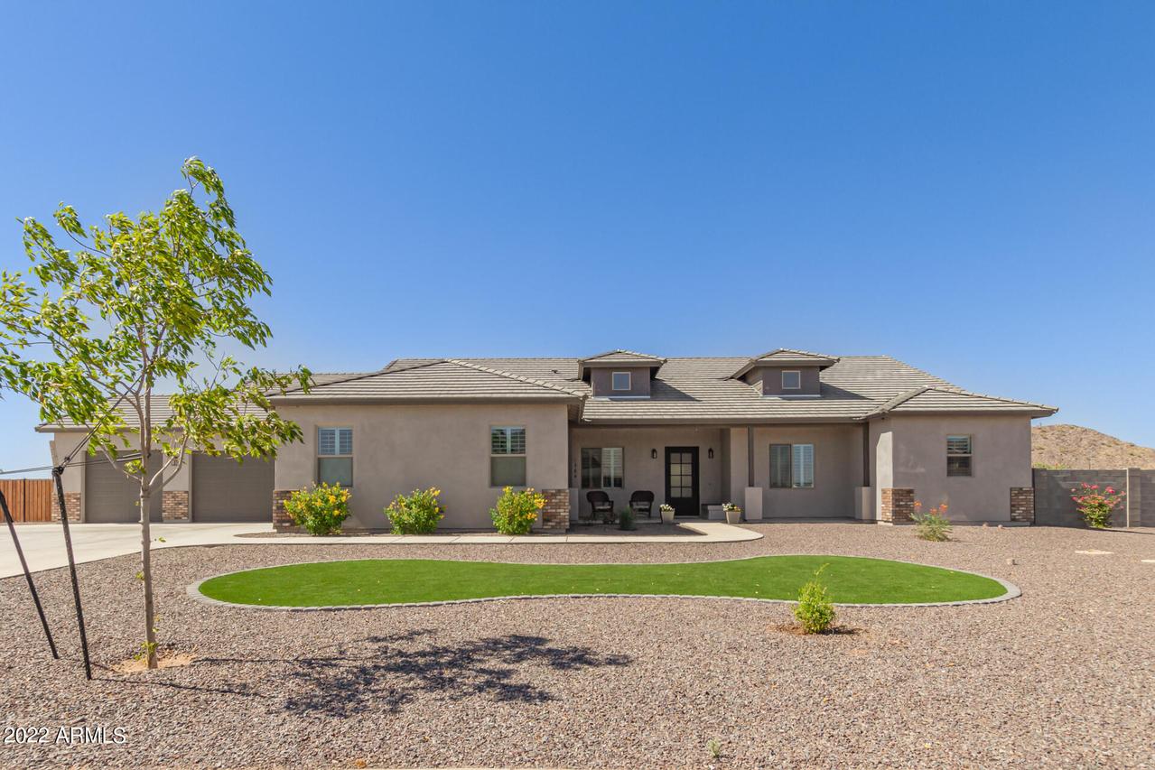 9292 W Copper Mountain Ct., Casa Grande, AZ 85194