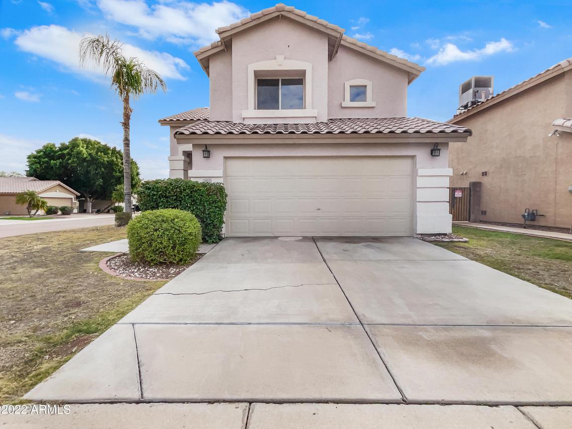 3933 E Kimberly Way, Phoenix, AZ 85050