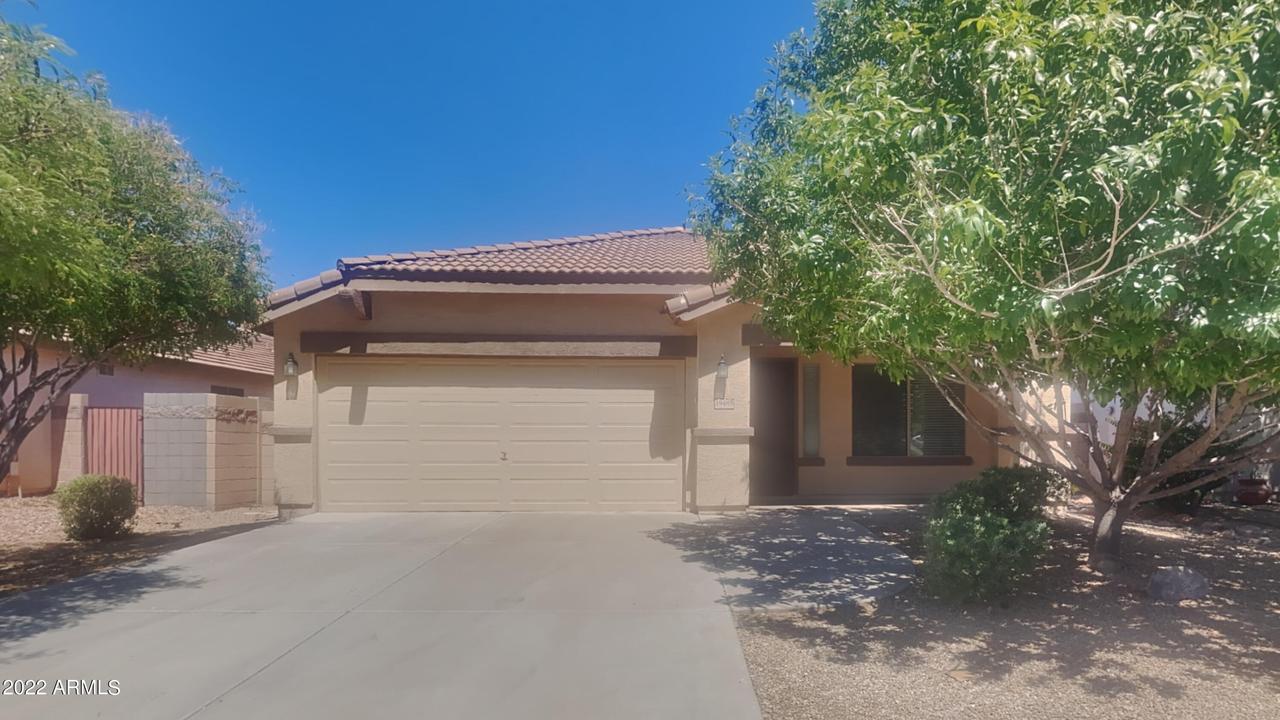 39485 N George Ave., San Tan Valley, AZ 85140