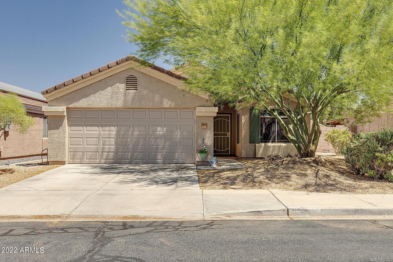 15987 W Larkspur Dr., Goodyear, AZ 85338