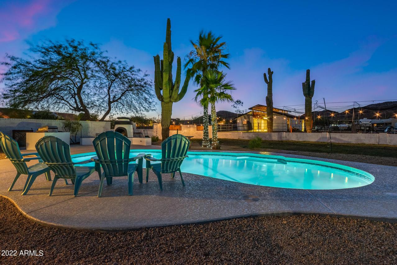 8542 W Calle Lejos, Peoria, AZ 85383