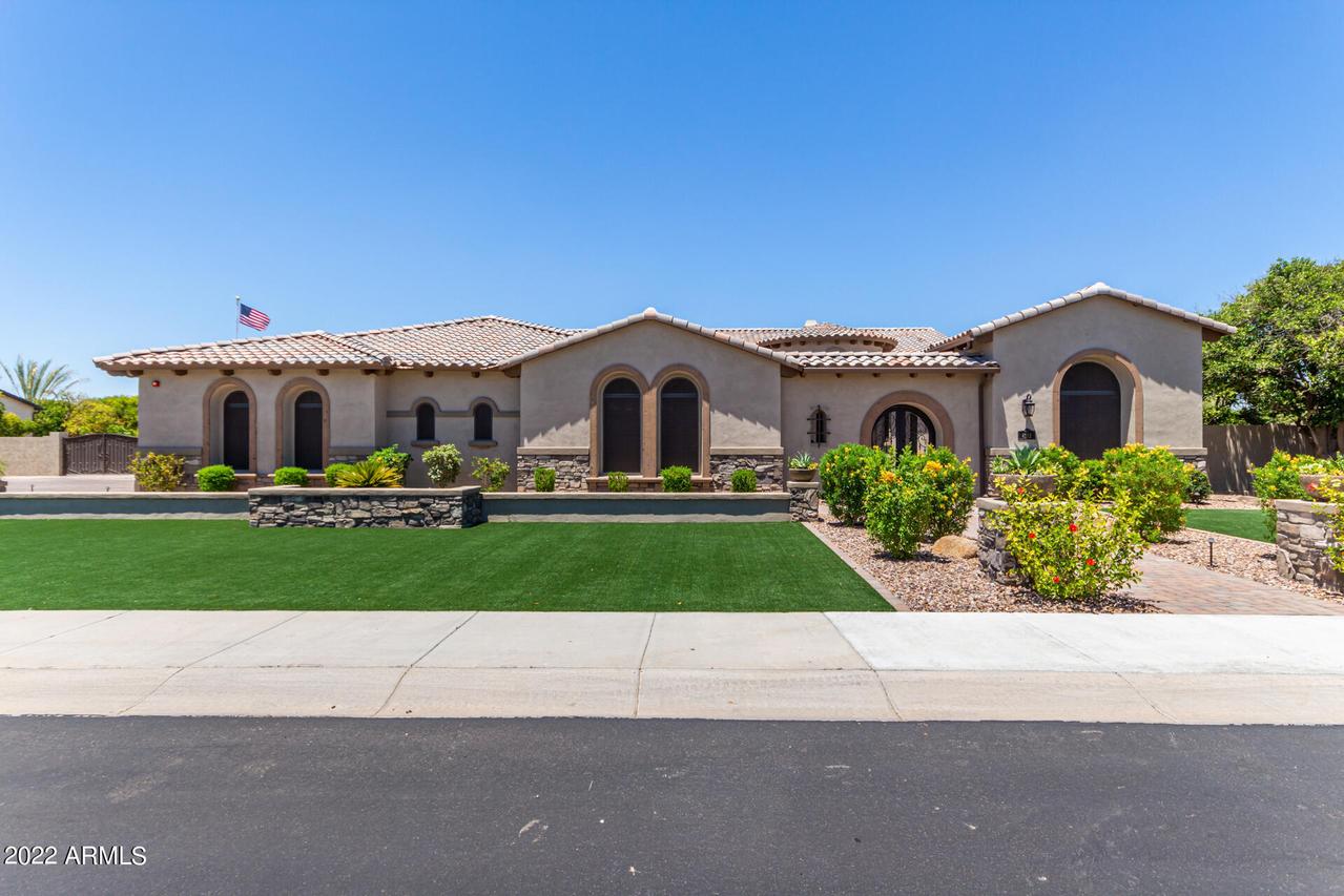 4152 E Northridge Cir., Mesa, AZ 85215