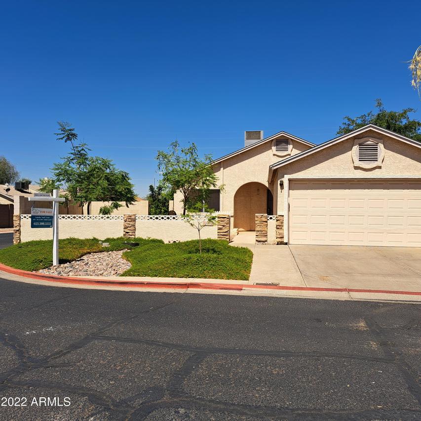 10004 N 66th Dr., Glendale, AZ 85302