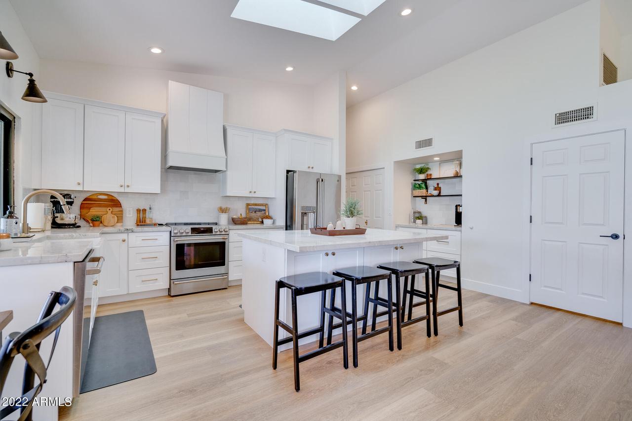 2310 E Leonora St., Mesa, AZ 85213