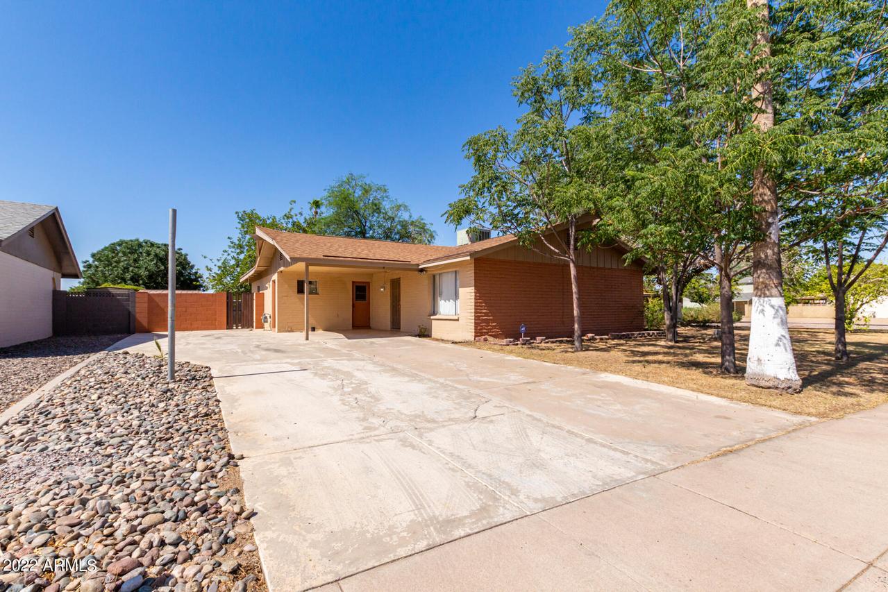 3351 W Shangri La Rd., Phoenix, AZ 85029