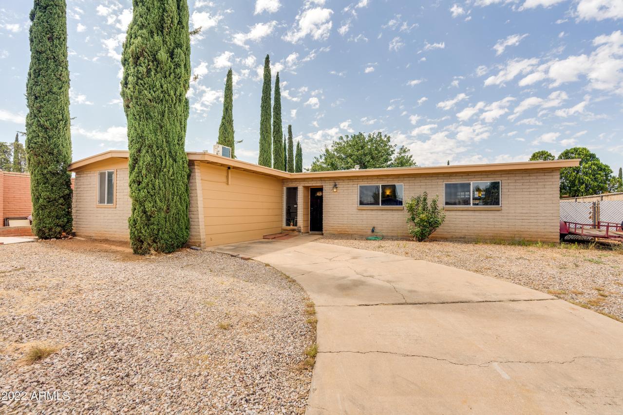 924 Ocotillo Dr., Sierra Vista, AZ 85635