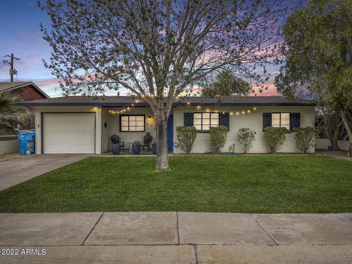812 W Piccadilly Rd., Phoenix, AZ 85013