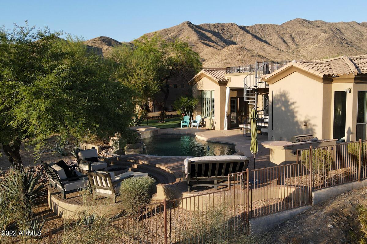 10215 S 16th Ave., Phoenix, AZ 85041