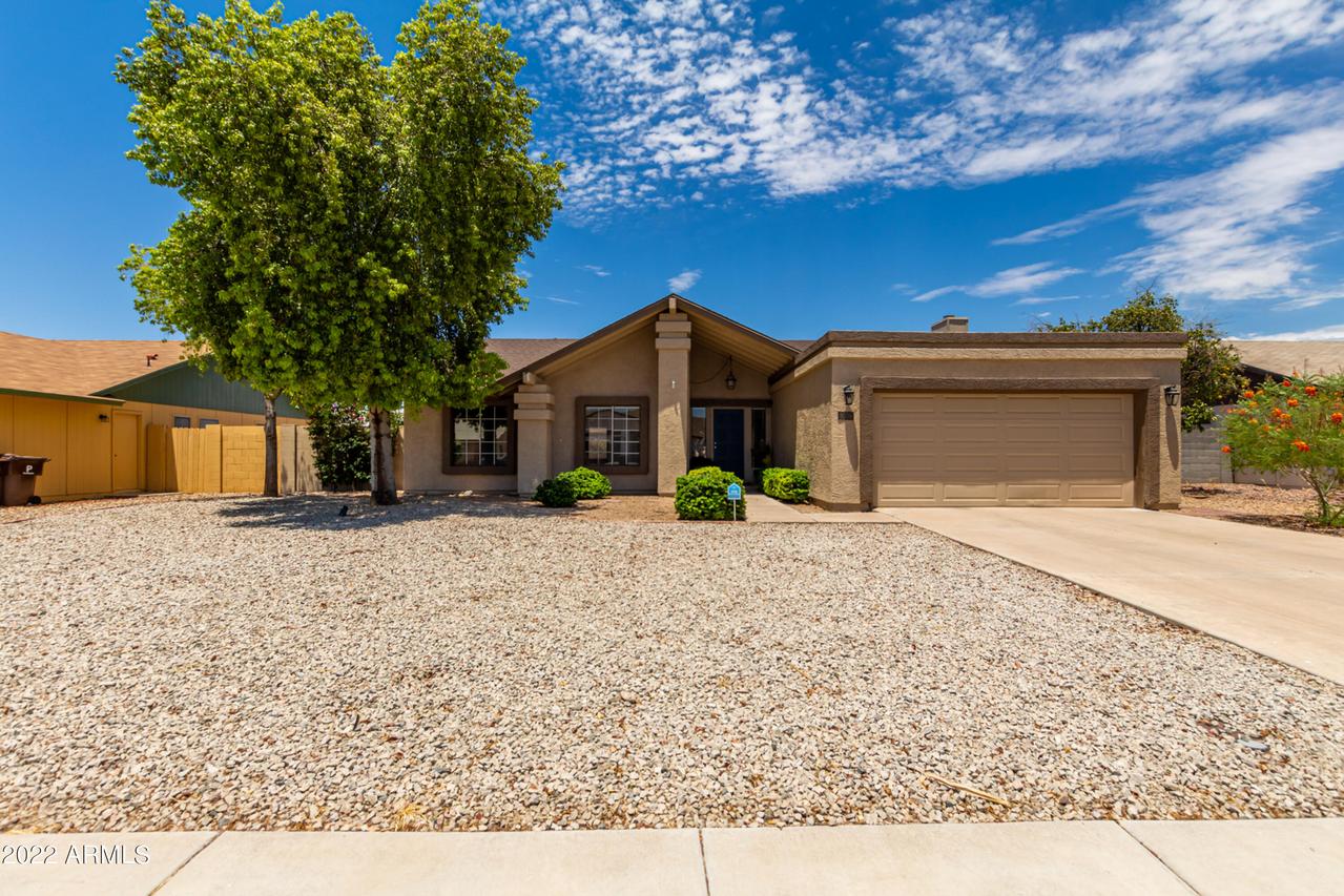 8008 W Corrine Dr., Peoria, AZ 85381