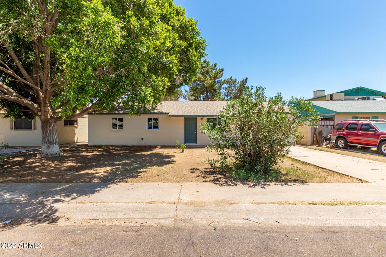 4921 W Krall St., Glendale, AZ 85301