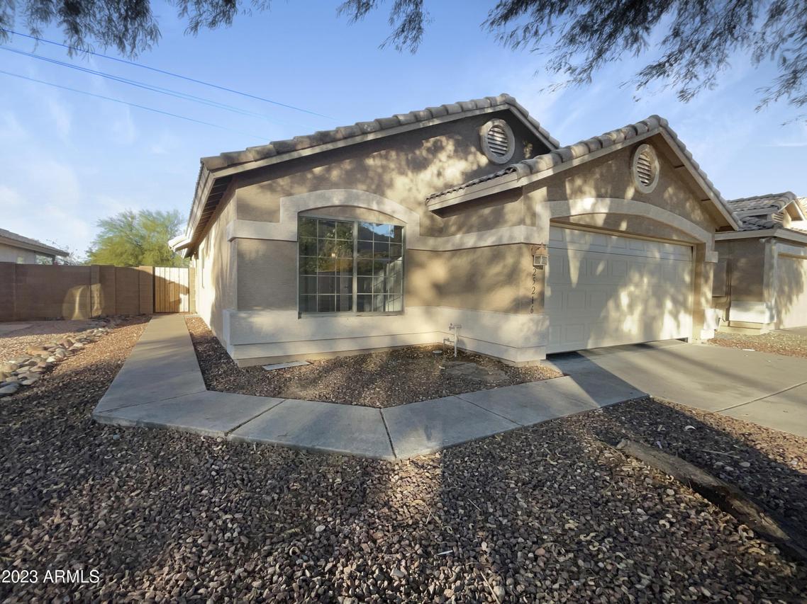 25216 N 66th Dr., Phoenix, AZ 85083