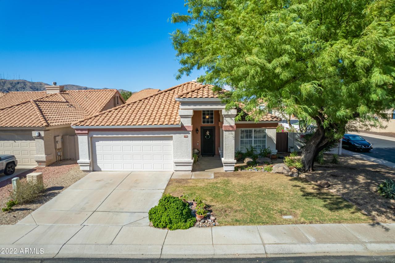 1230 E Windsong Dr., Phoenix, AZ 85048