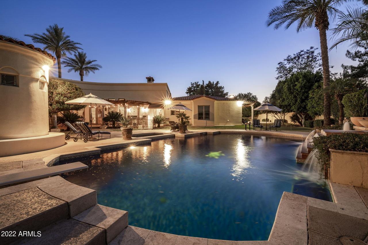 1402 E Colt Rd., Tempe, AZ 85284