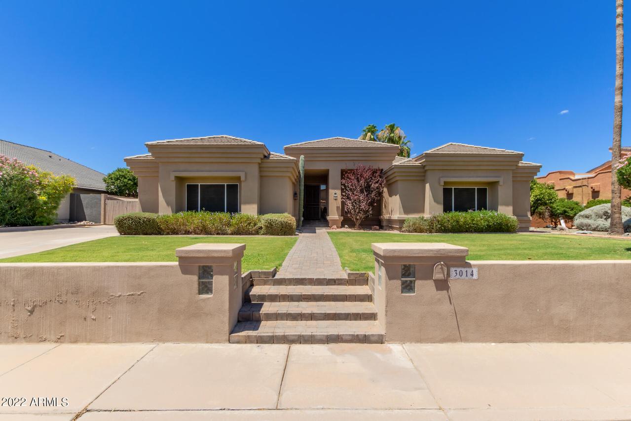 3014 E Winchcomb Dr., Phoenix, AZ 85032
