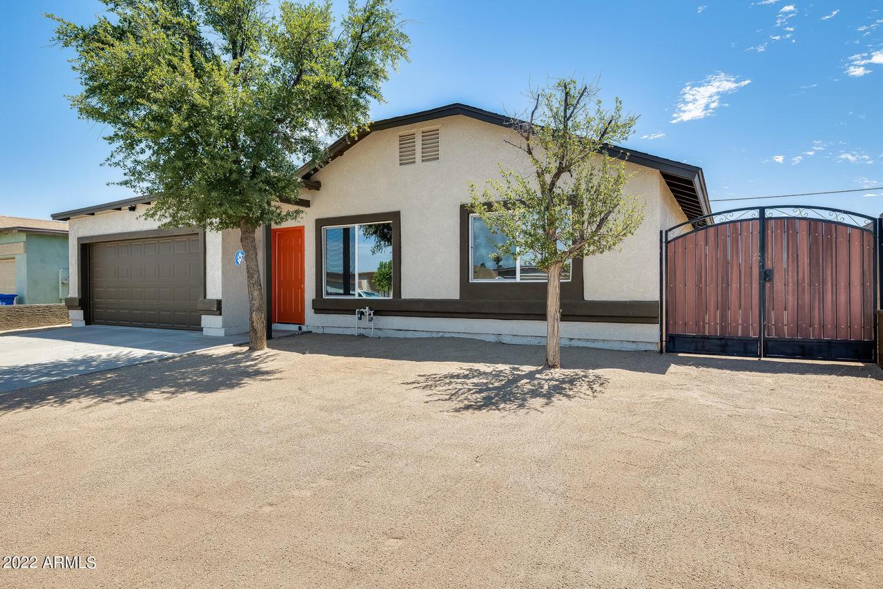 5811 S 13th Way, Phoenix, AZ 85040