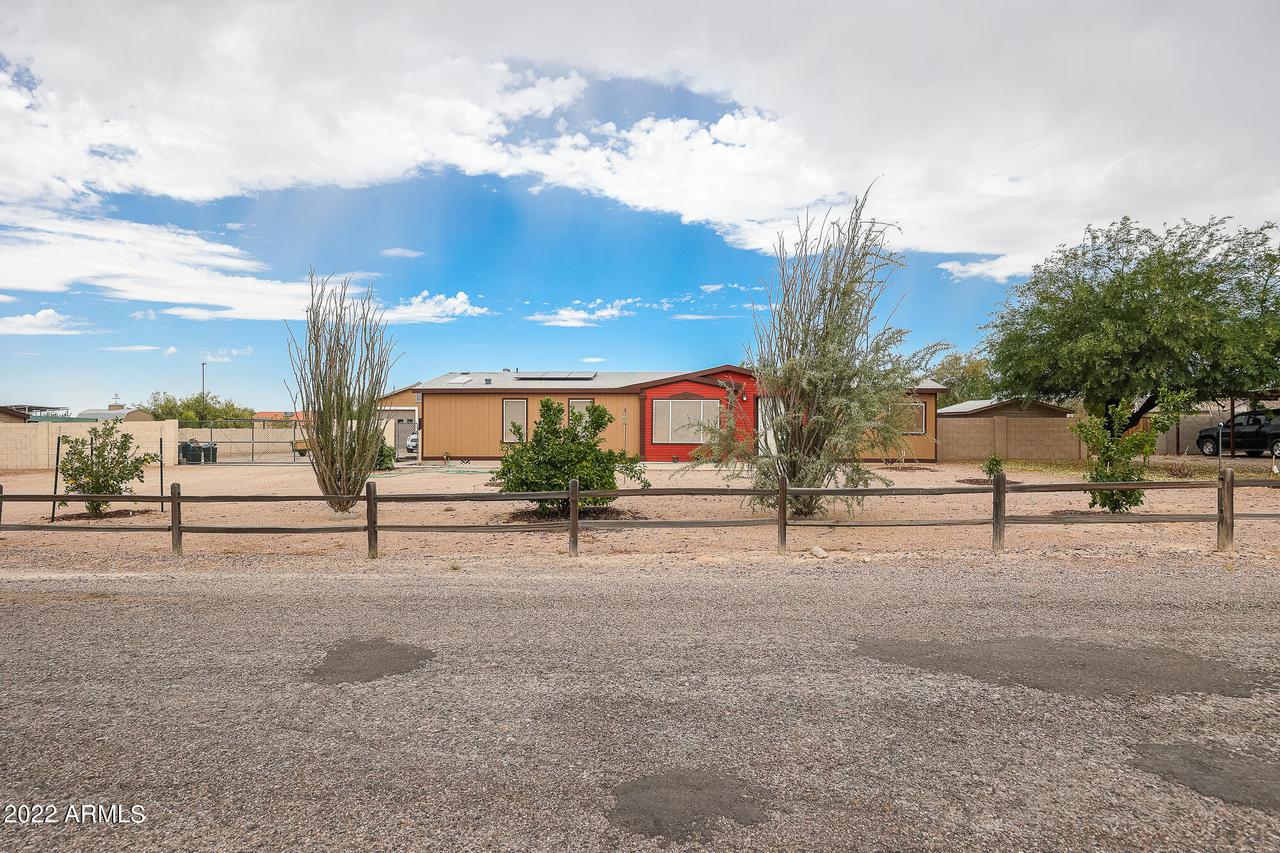 10202 N Penworth Dr., Casa Grande, AZ 85122