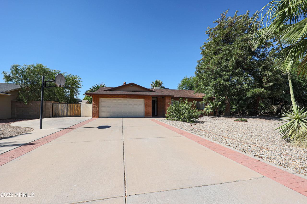 4550 E Hearn Rd., Phoenix, AZ 85032