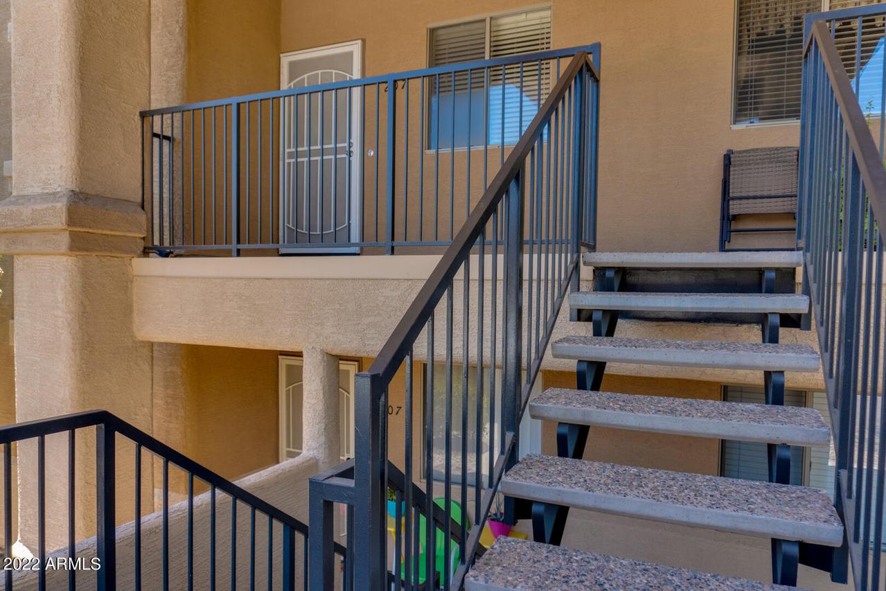 537 S Delaware Dr. #207, Apache Junction, AZ 85120