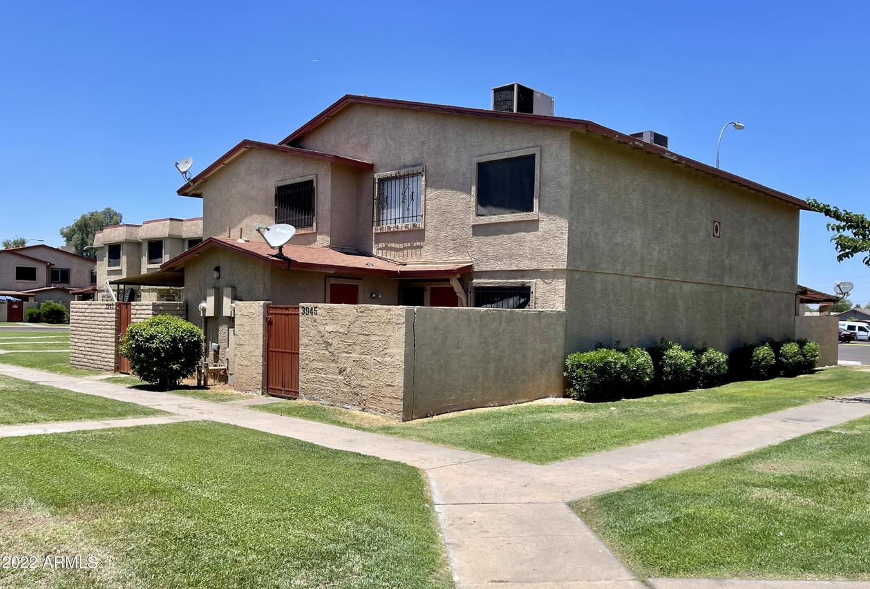 3945 W Reade Ave., Phoenix, AZ 85019