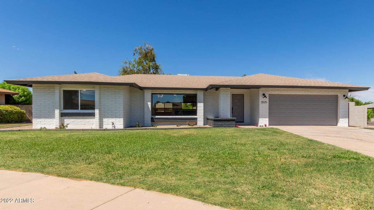 2025 E Watson Dr., Tempe, AZ 85283