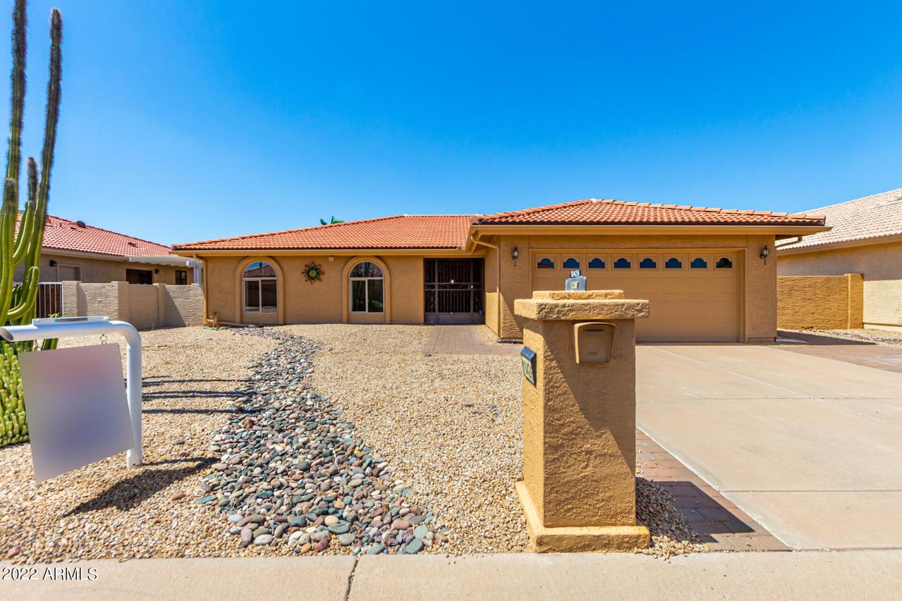 10426 E Watford Way, Sun Lakes, AZ 85248