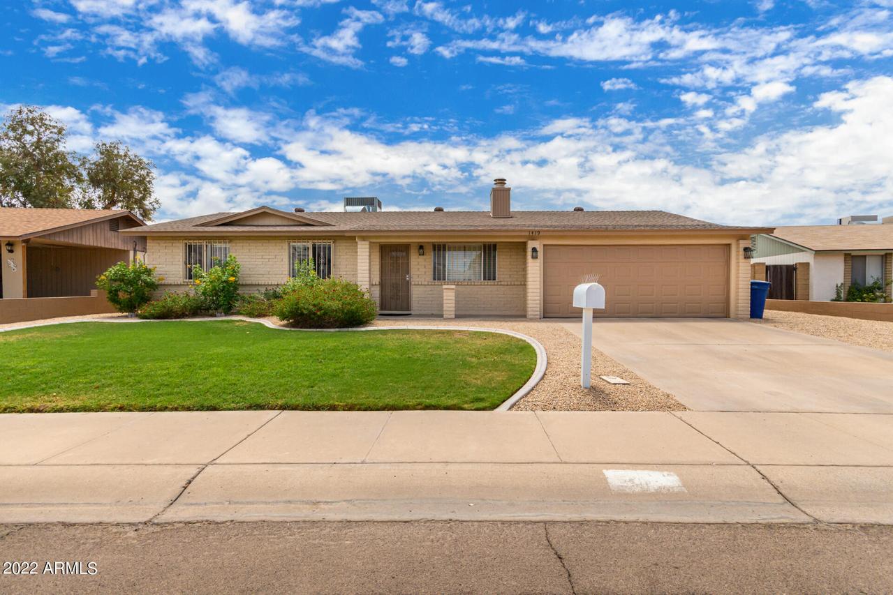 1419 W Palomino Dr., Chandler, AZ 85224