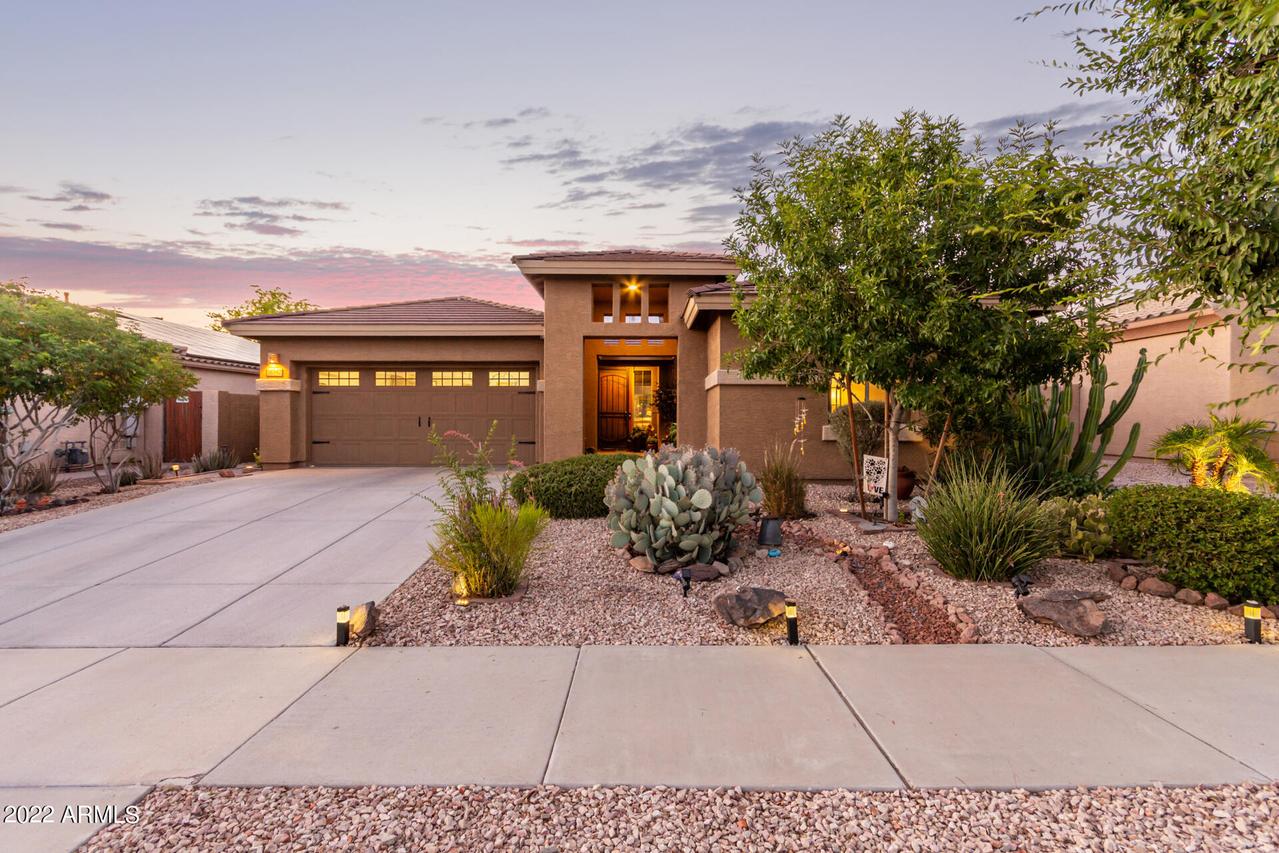 16392 W Sand Hills Rd., Surprise, AZ 85387