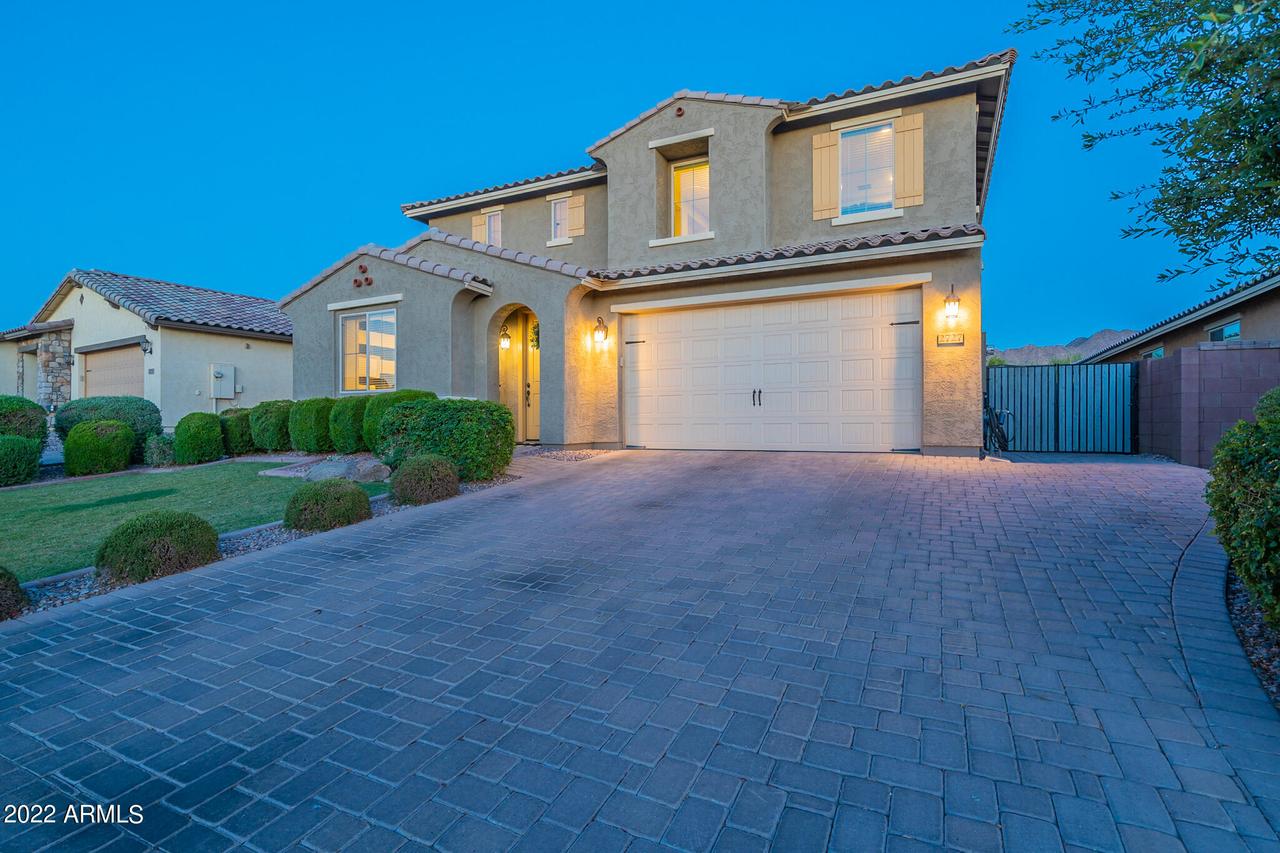 2727 E Daniel Dr., Gilbert, AZ 85298