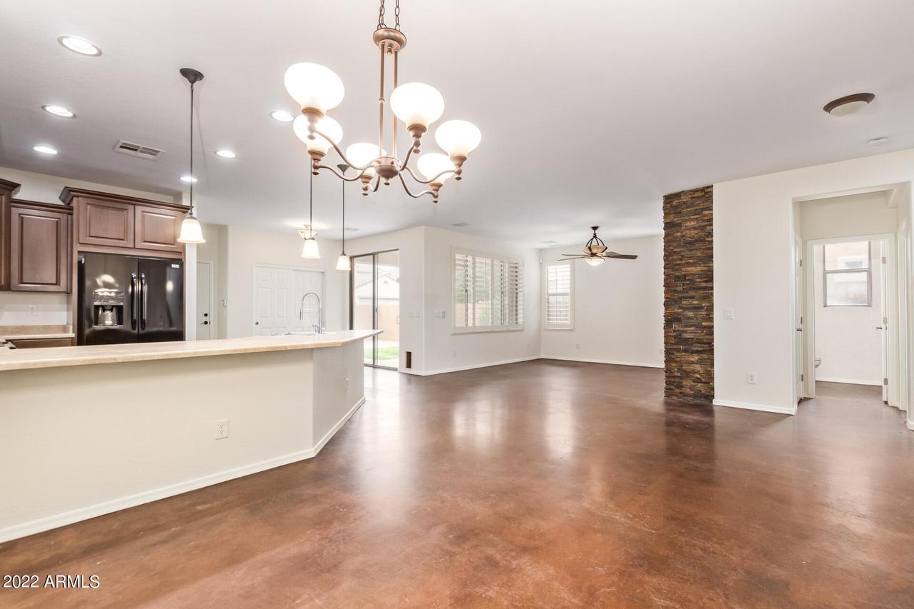 1898 S Colt Dr., Gilbert, AZ 85295