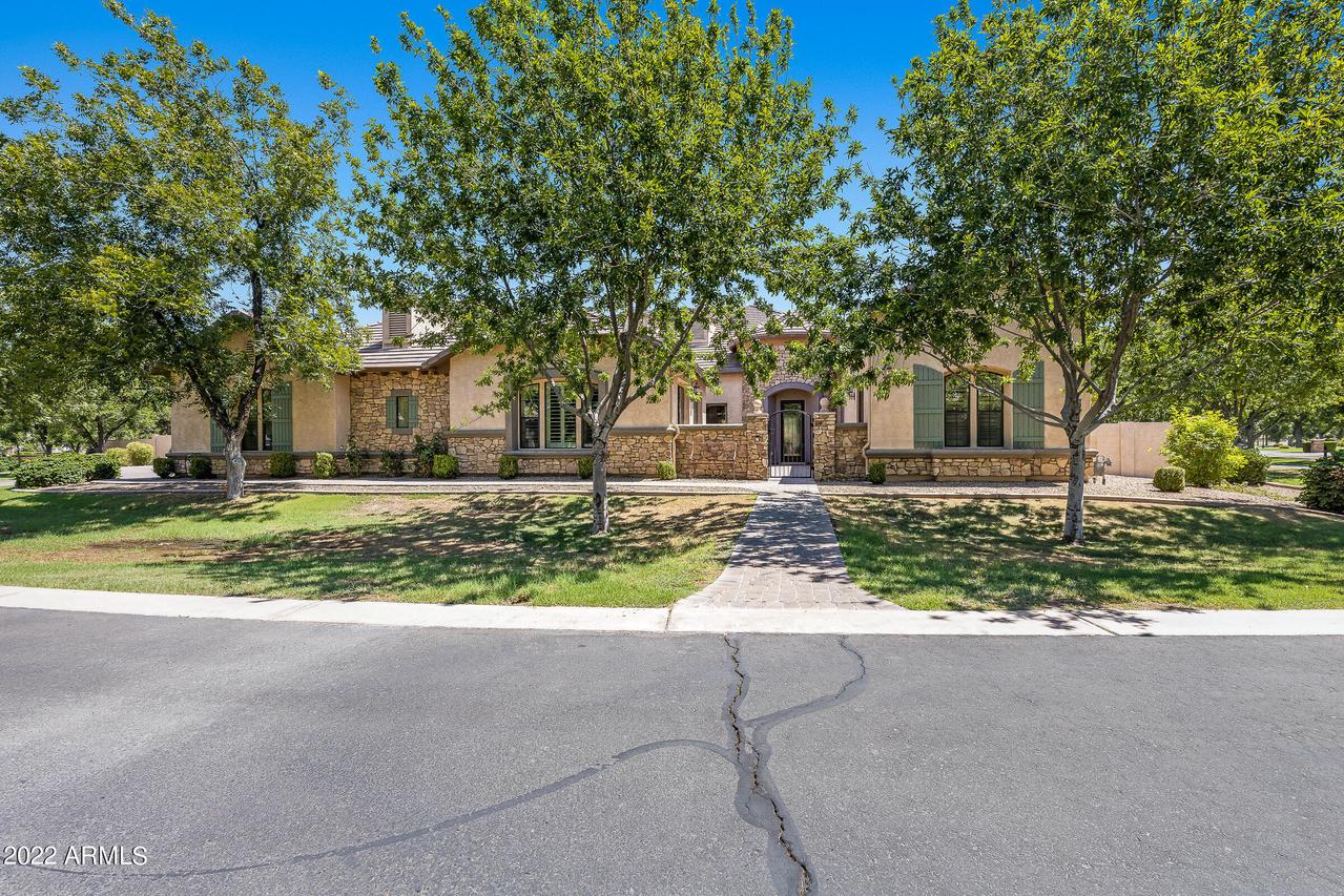 24129 S 201st Pl., Queen Creek, AZ 85142