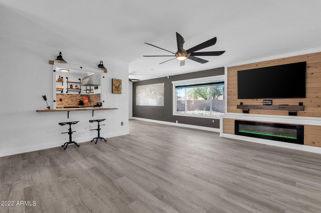 3941 W Acoma Dr., Phoenix, AZ 85053