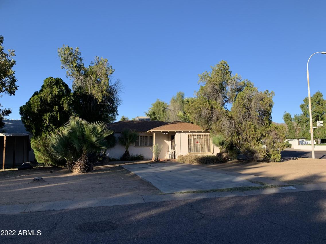 4346 E Earll Dr., Phoenix, AZ 85018