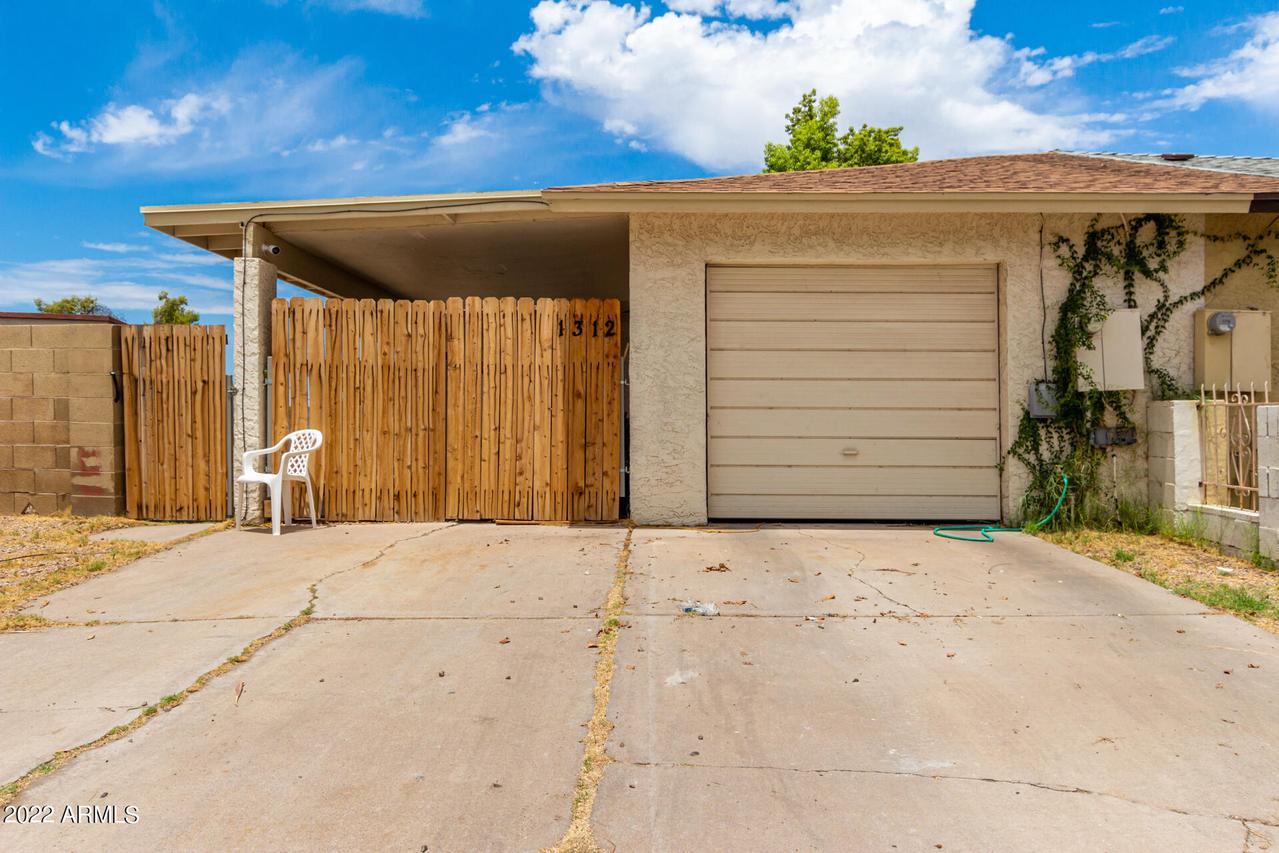 1312 E Hopi Cir., Mesa, AZ 85204