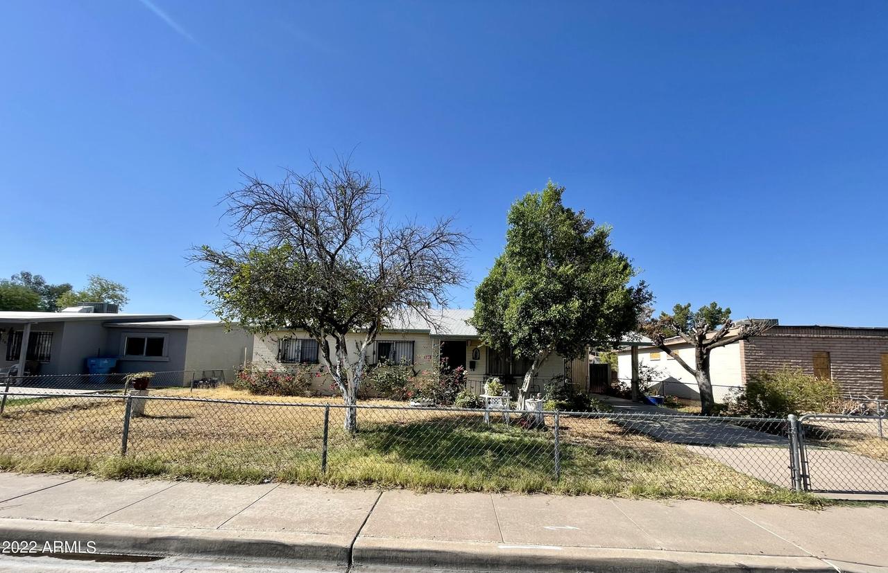 1713 W Vineyard Rd., Phoenix, AZ 85041