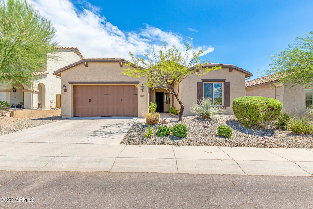 2023 W Chimney Rock Rd., Phoenix, AZ 85085