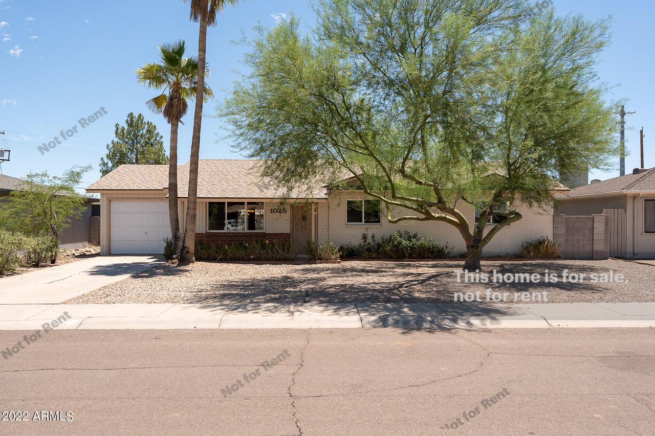 1025 S Siesta Ln., Tempe, AZ 85281