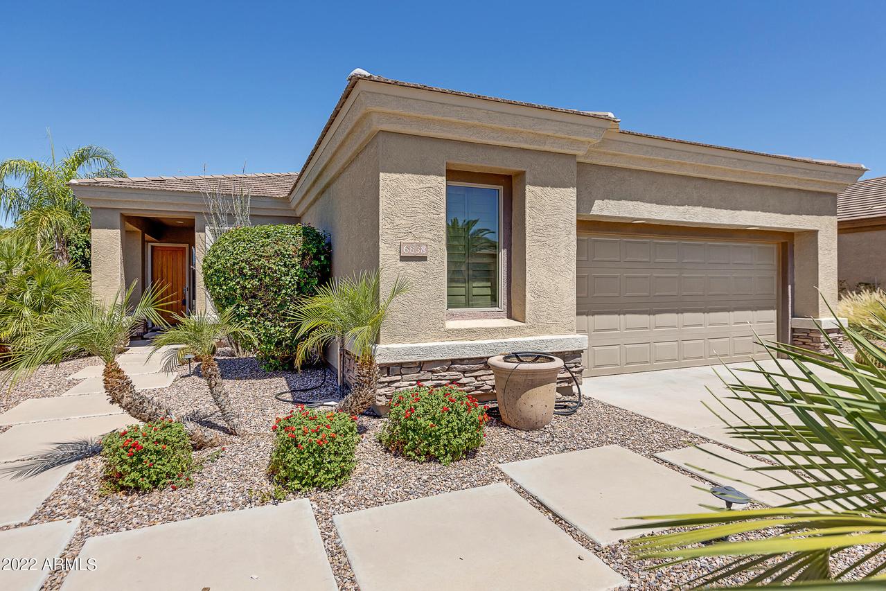 6838 S Pinehurst Dr., Gilbert, AZ 85297
