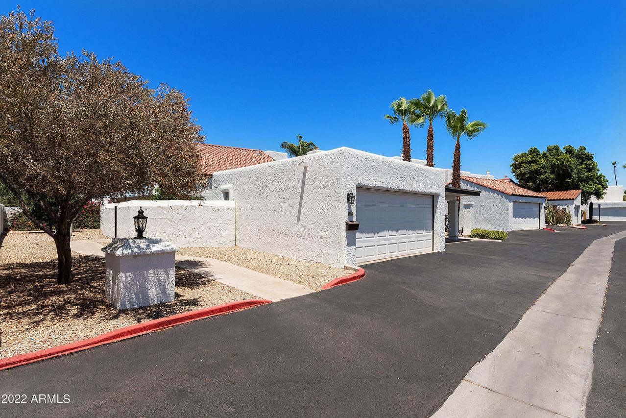 5802 N 8th Pl., Phoenix, AZ 85014