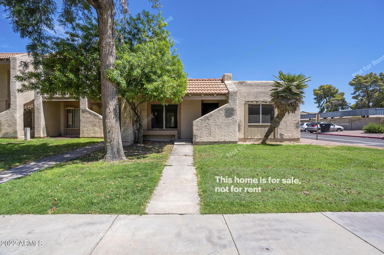 5403 W Laurie Ln., Glendale, AZ 85302