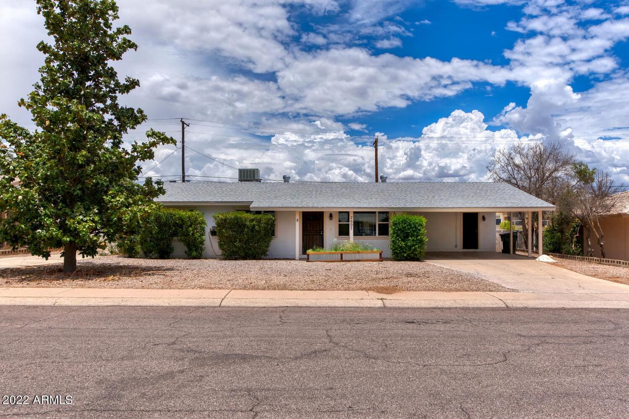 2697 Mockingbird Dr., Sierra Vista, AZ 85635