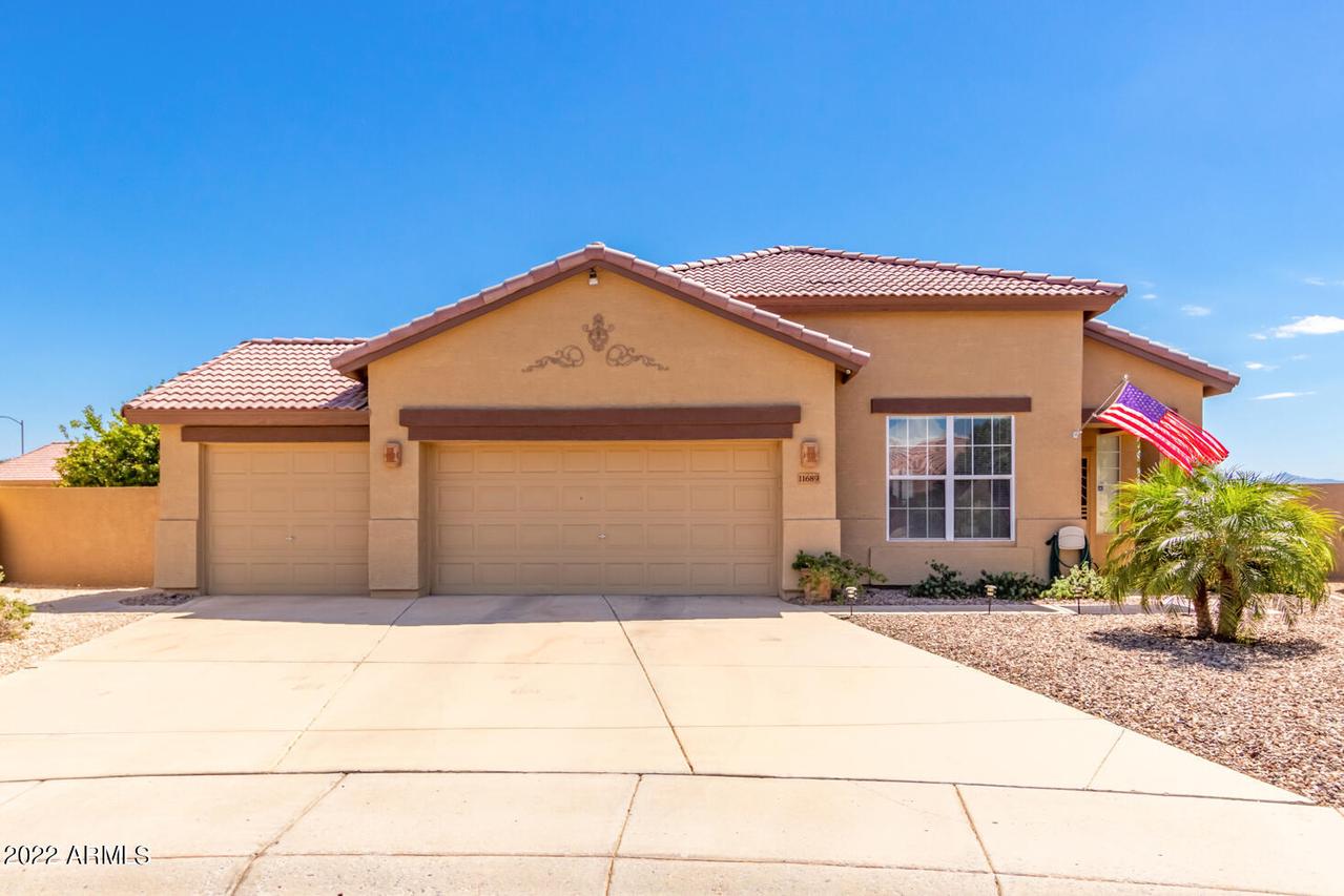 11689 W Hawk Ct., Surprise, AZ 85378