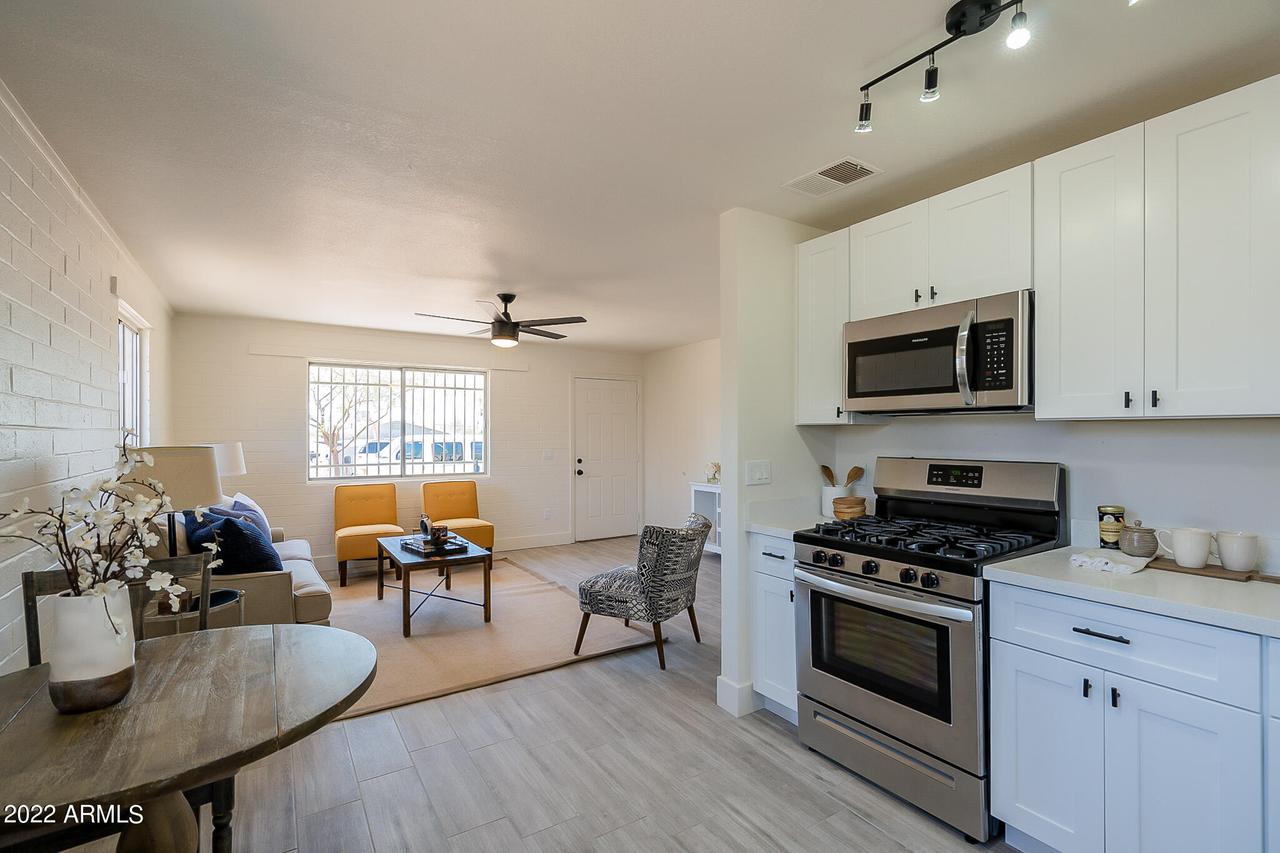 9235 S 4th Ave., Phoenix, AZ 85041