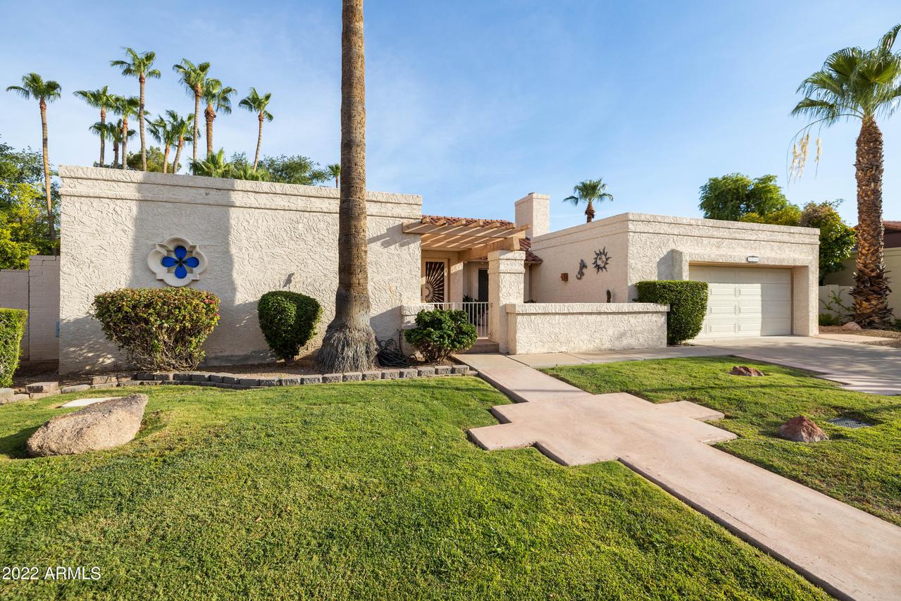 2233 W Monterey Ave., Mesa, AZ 85202