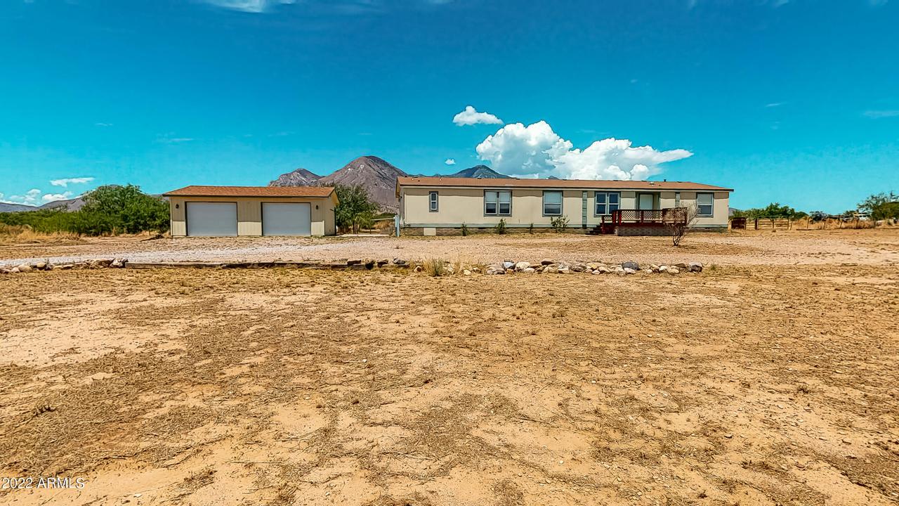 7887 E Lane Ranch Rd., Hereford, AZ 85615