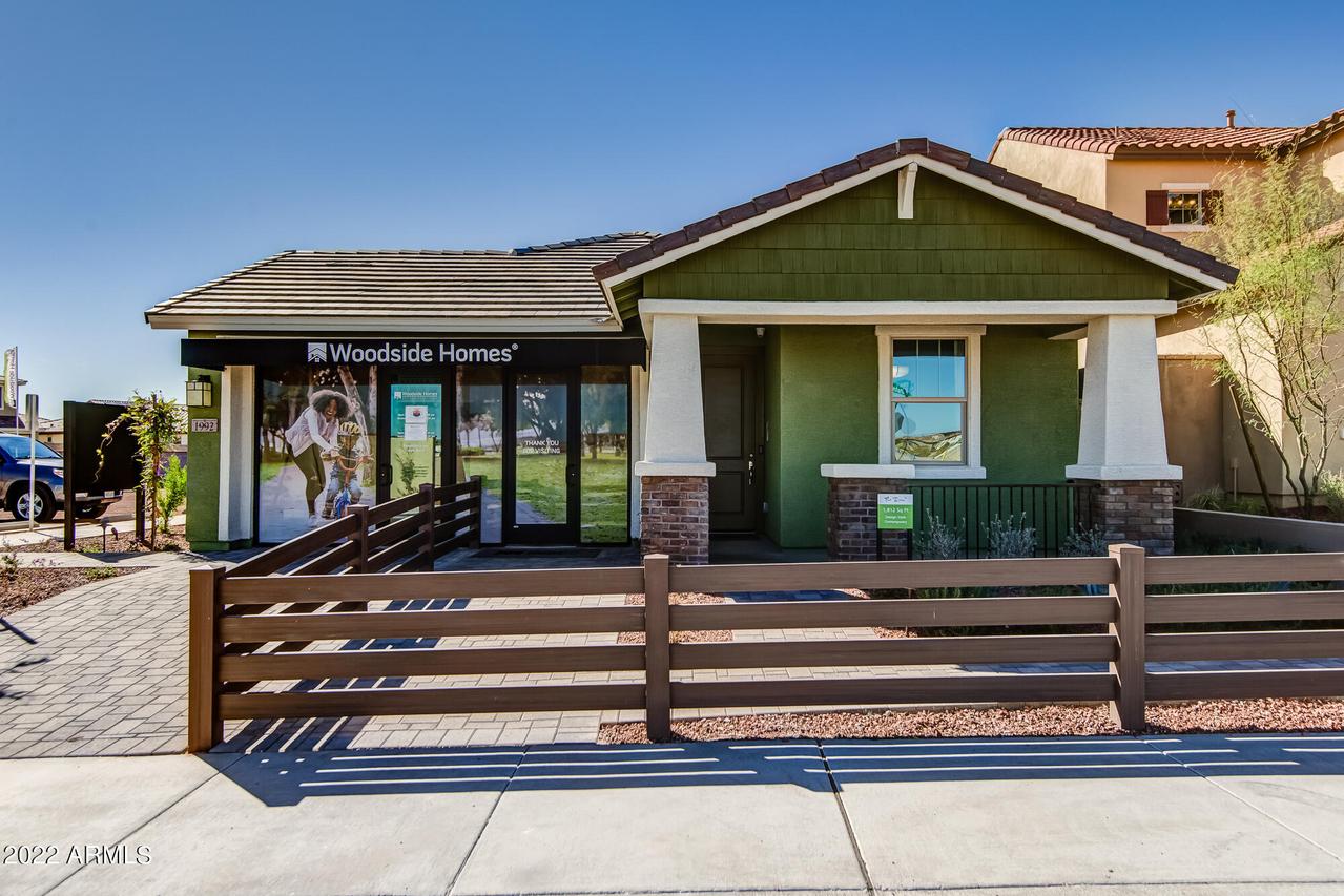 1992 N 210th Ave., Buckeye, AZ 85396