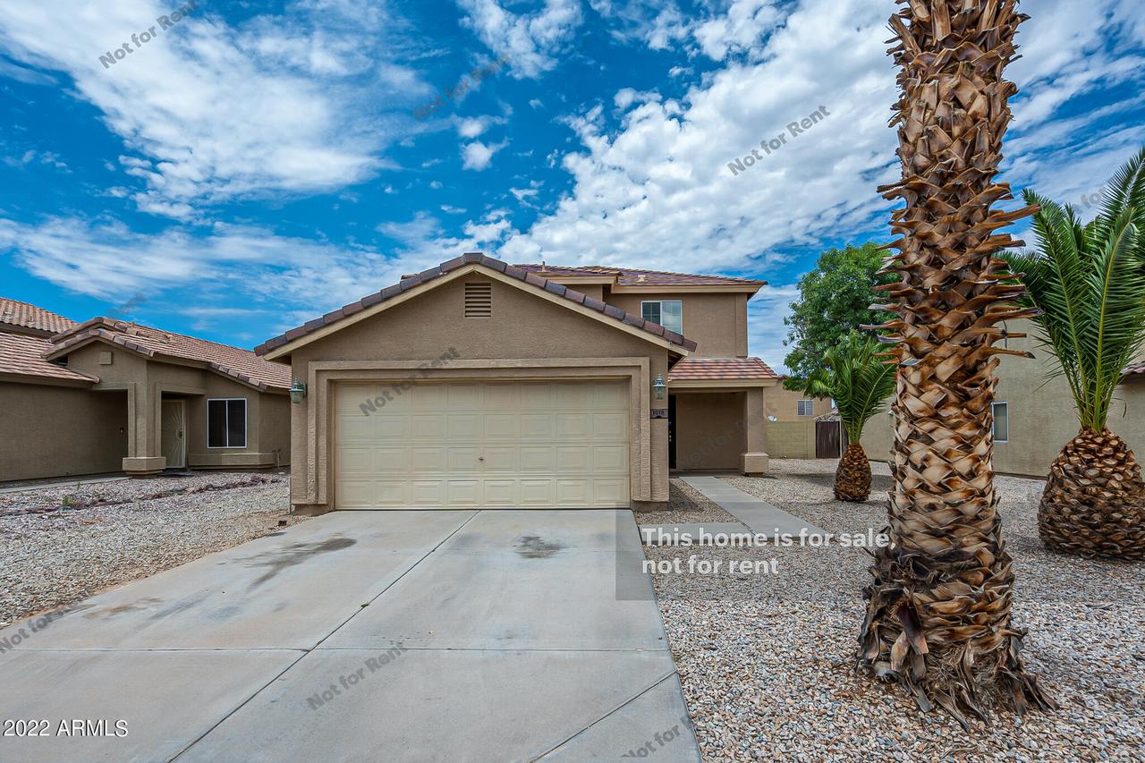 1018 E Poncho Ln., San Tan Valley, AZ 85143