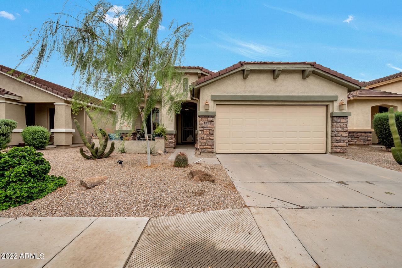 600 W Twin Peaks Pkwy., San Tan Valley, AZ 85143